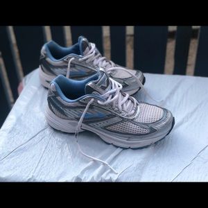 brooks beast 11.5 2e